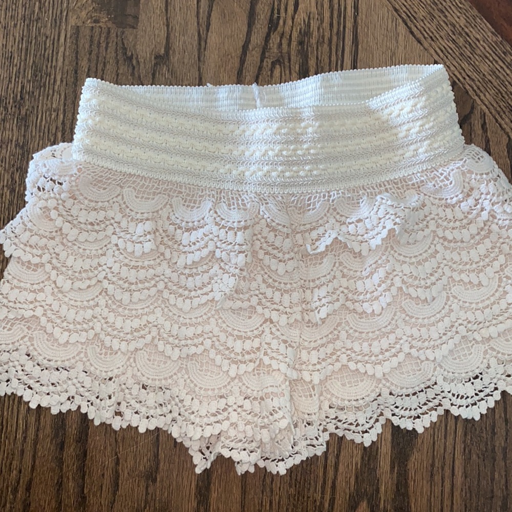 Jolie Laced Shorts